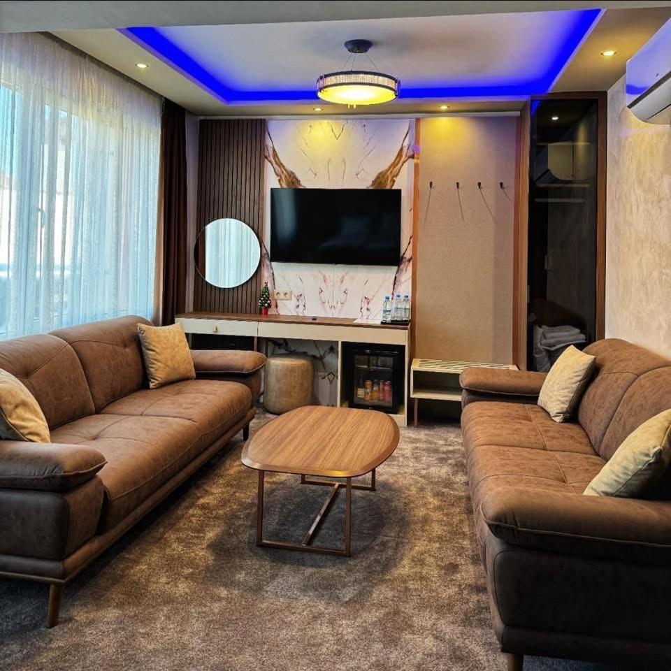 Hotel Diamant Dospat Bagian luar foto